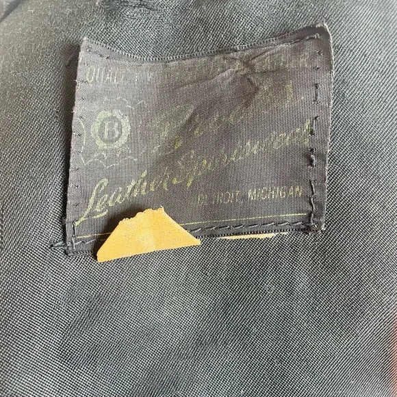 Women’s vintage leather jacket - Picture 4 of 9